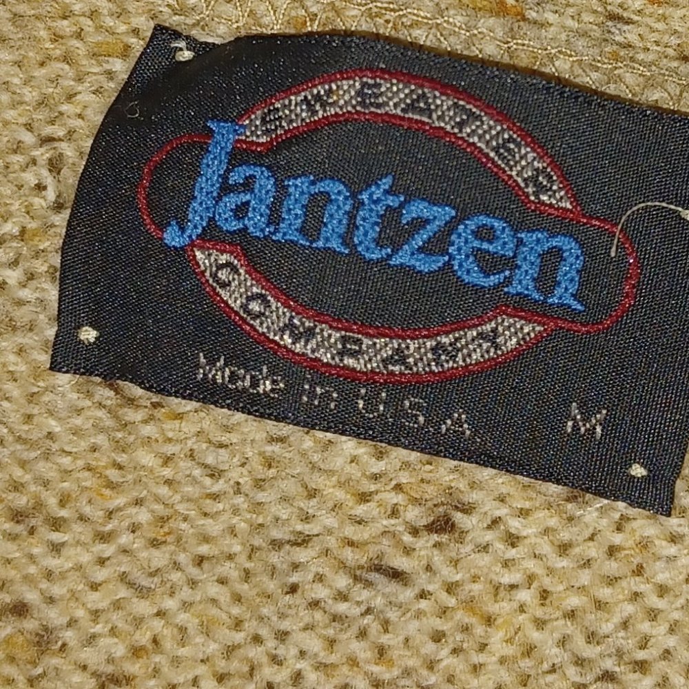 Jantzen Comfy Button Up Sweater - Medium (USA) - Picture 5 of 6